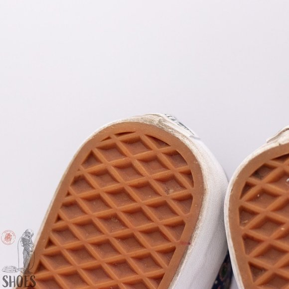 Vans Lace Up Sneaker Women's size 7.0 - Picture 13 of 15
